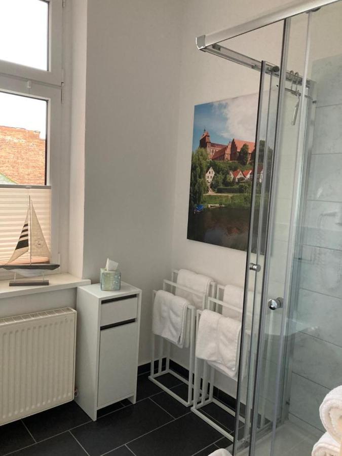 Das Bilderbuchcafe - Ferien - Apartment No 3 - Markt 7 ハーフェルベルク エクステリア 写真